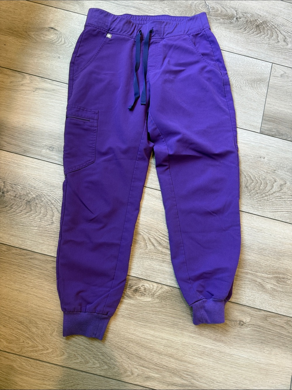 Figs Purple Jogger scrub bottoms